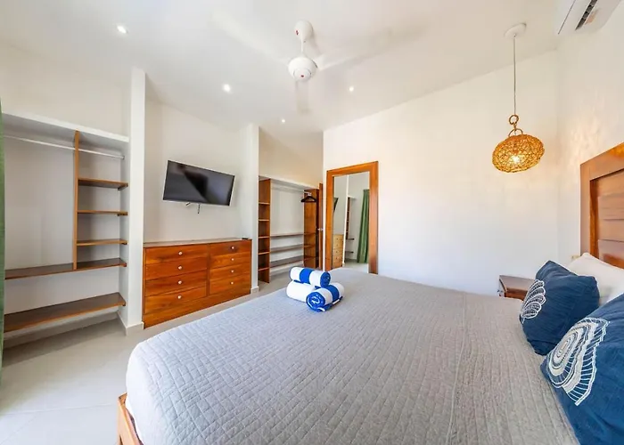 Casa Kinam Chic 4br W Pool In La Veleta Villa