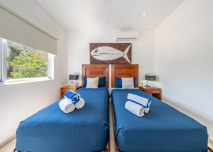 Casa Kinam Chic 4br W Pool In La Veleta *