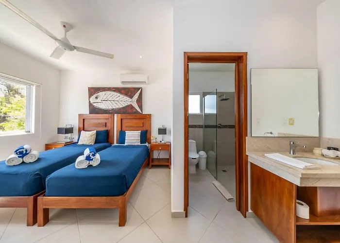 Casa Kinam Chic 4br W Pool In La Veleta Villa
