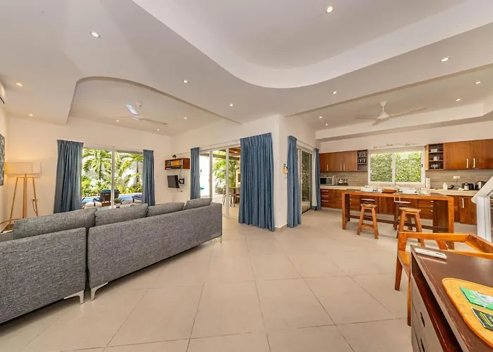 Casa Kinam Chic 4br W Pool In La Veleta Villa