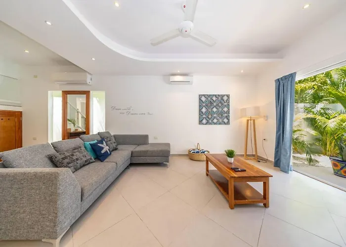 Villa Casa Kinam Chic 4br W Pool In La Veleta